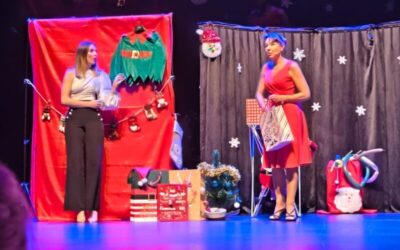 Accueil magie caen 7 Arbres de Noël 2025 : Spectacles de Magie, Sculptures sur Ballons, Close-up en Normandie